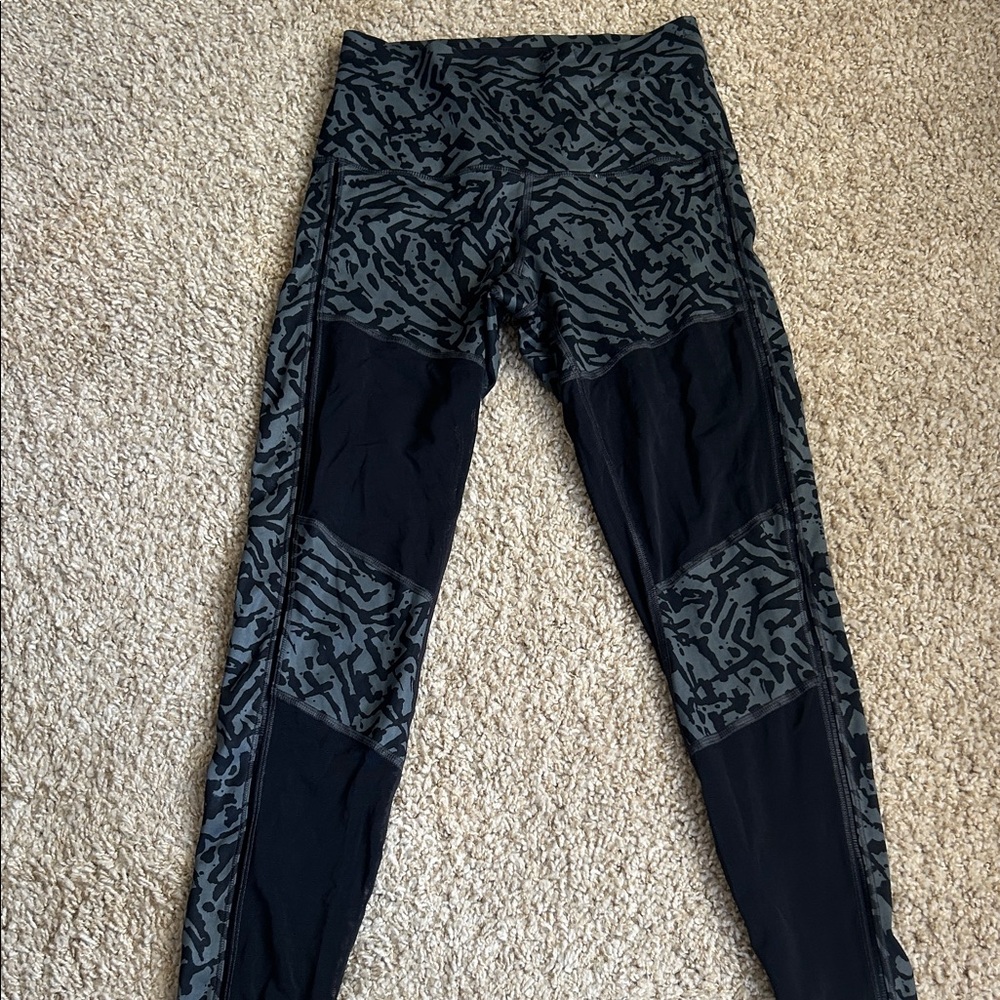 lululemon athletica Black and Gray Patterned Leggings